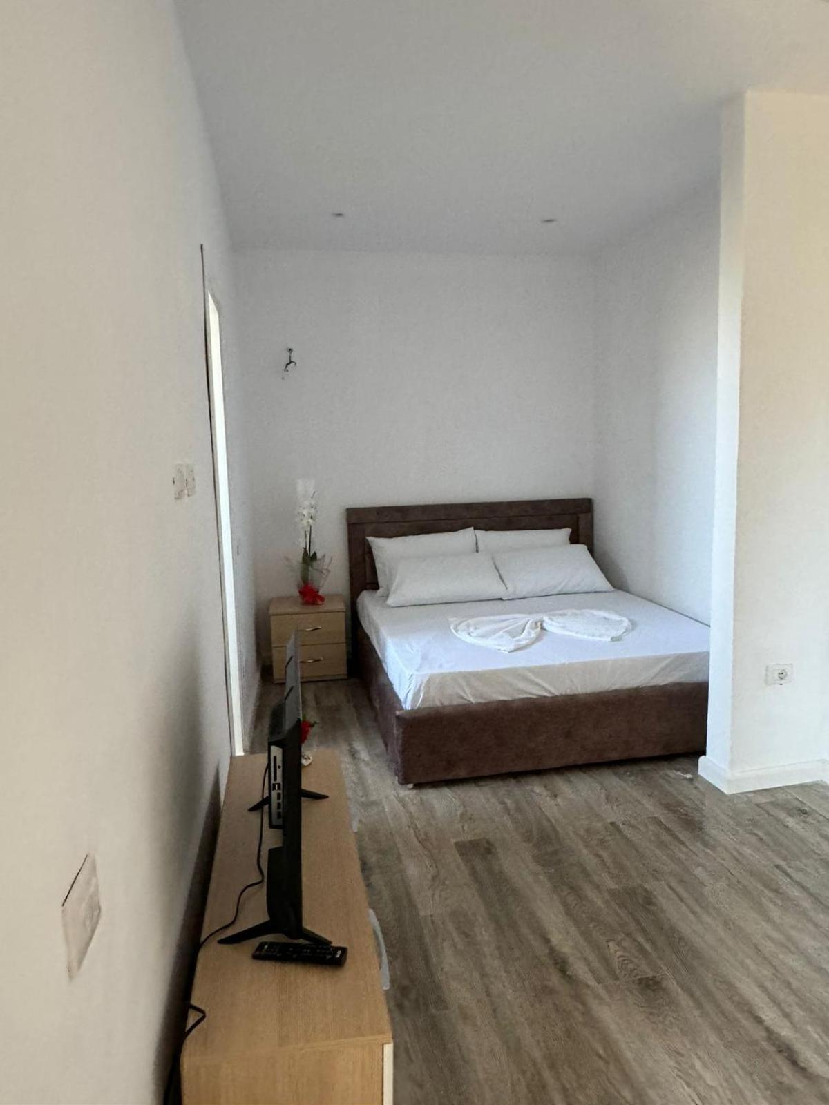 Vila Bleta Vlore Bagian luar foto