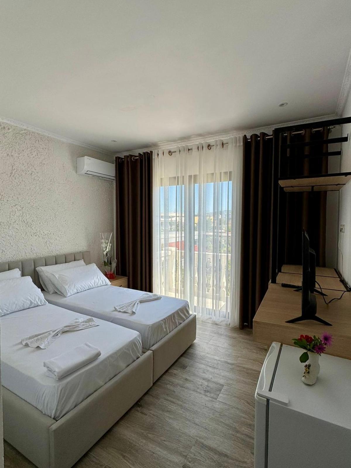 Vila Bleta Vlore Bagian luar foto
